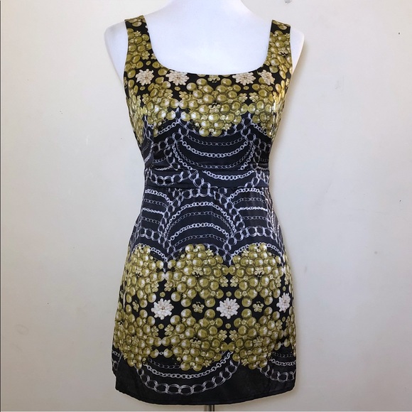 CAbi Tops - CAbi 100% Silk Sleeveless Top